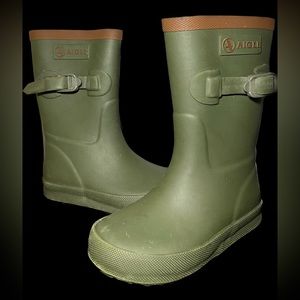 Aigle kids boots Size 22